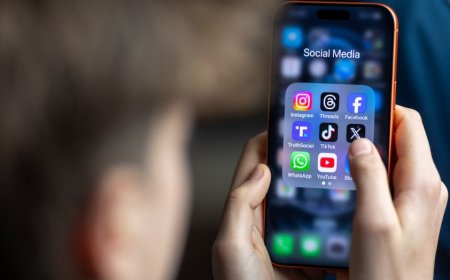 Facebook, YouTube, TikTok et X prennent le pouvoir sur l’info au détriment des médias traditionnels