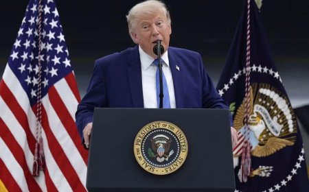 «Menace» Donald Trump confirme son changement d'avion rocambolesque