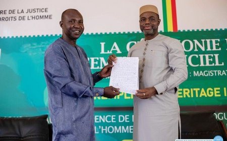 Lancement officiel d'un livre : "Dr. Daniel Amagoin Tessougué : magistrat et écrivain. une vie remplie ! Un héritage indélébile"