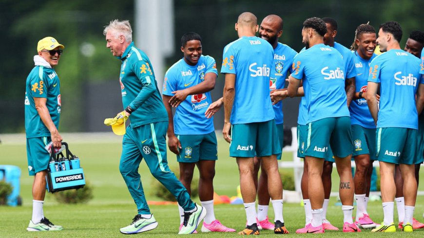 Neymar toujours absent de l'entraînement du Brésil alors que l'équipe fête l'anniversaire d'Ancelotti