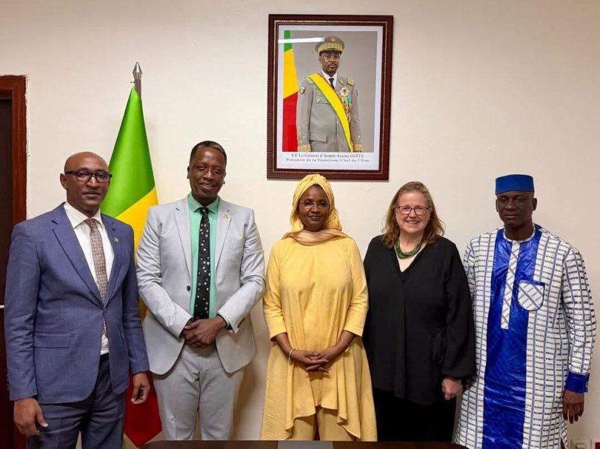 Mali-Canada : Oumou Sall Seck et la diplomatie canadienne misent sur l’emploi et l’insertion des jeunes