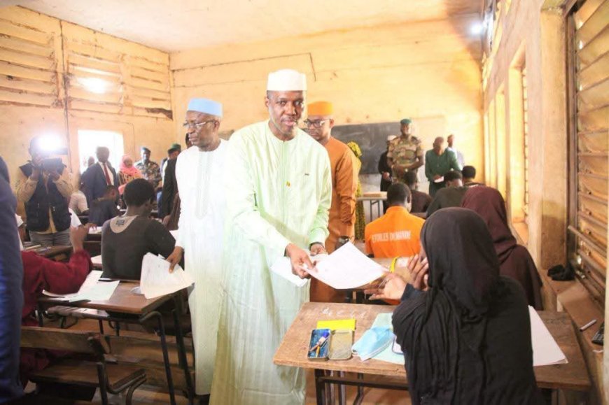 Baccalauréat 2026 au Mali : Abdoulaye Maïga donne le coup d’envoi des épreuves écrites