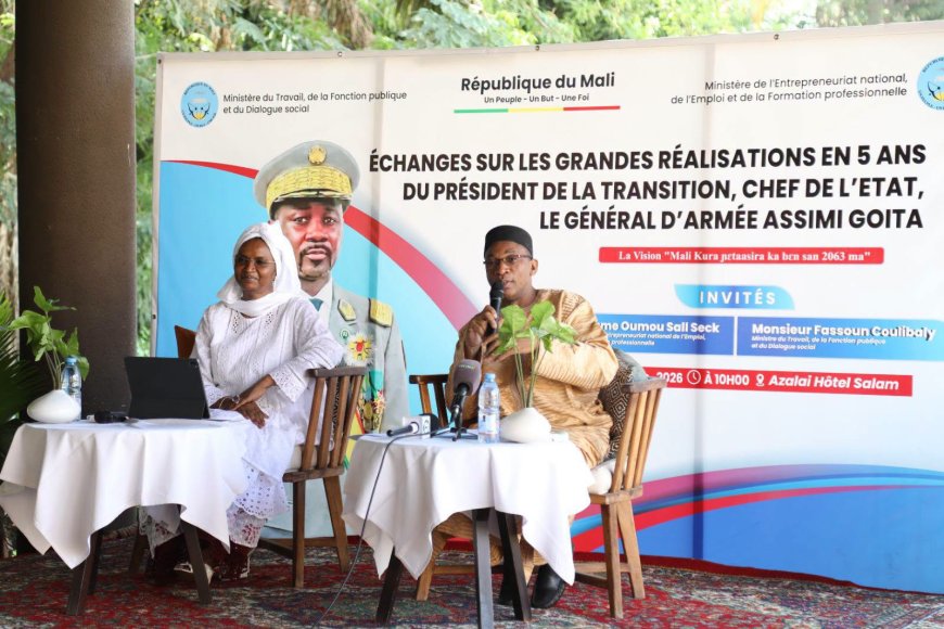 5 ans de Transition : Oumou Sall Seck annonce 304 000 emplois créés et une forte avancée pour l’entrepreneuriat des jeunes