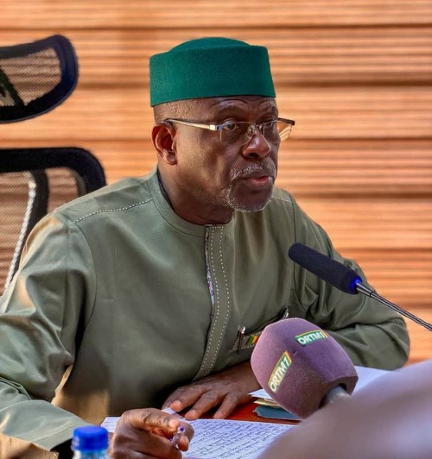 Hydrocarbures : le ministre du Commerce annonce l'envoi d'une mission à Abidjan