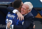 "Mbappé est aussi un citoyen" : Didier Deschamps le défend face à Marine Le Pen et dit "NON" à l’extrême-droite"