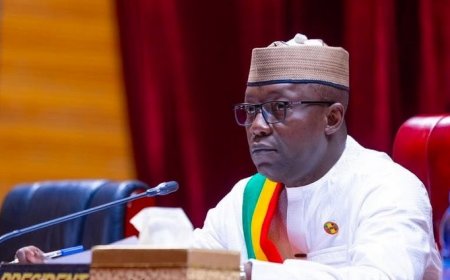 Le General Malick Diaw lors de la clôture de la session d'avril du conseil national de transition (CNT) : "Plusieurs textes majeurs ont été examinés avec sérieux, analysés en profondeur…"
