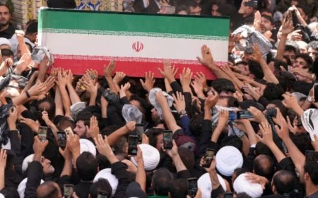 Le guide suprême Khamenei inhumé sur fond de frappes entre les Etats-Unis et l'Iran