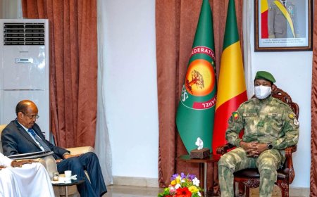 Assimi Goïta reçoit le président de la Commission de l’Union africaine : le Mali et l’UA relancent le dialogue à Koulouba
