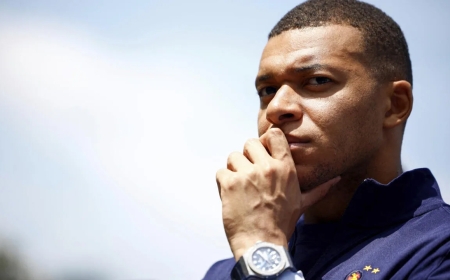 «Il mérite déjà sa place parmi les plus grands», Samuel Eto’o défend Mbappé