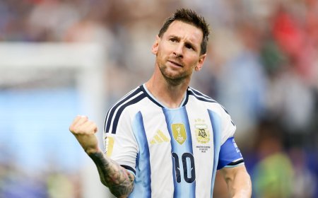 Coupe du monde 2026: "Seuls les lâches jouent en reculant", comment Messi et Dibu Martinez ont tenté de secouer les Argentins à la mi-temps de la finale