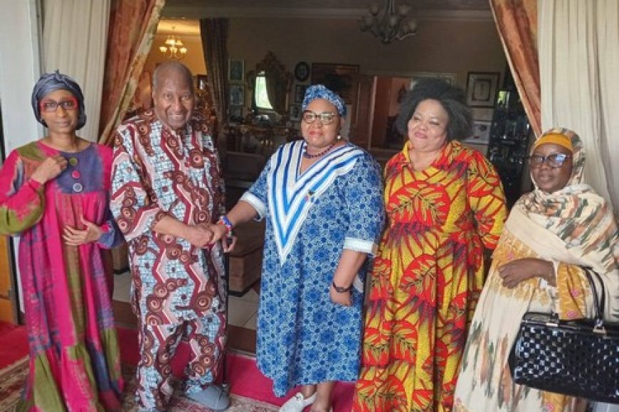 Journée Internationale Nelson Mandela : L’Ambassadeure d'Afrique du Sud chez Alpha Oumar Konaré