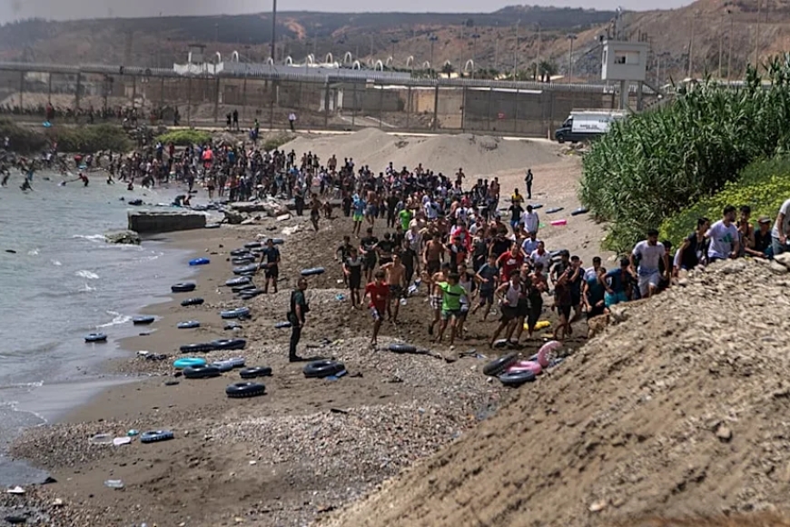 Crise migratoire à Ceuta : l'Italie envisage de suspendre l'espace Schengen avec l'Espagne