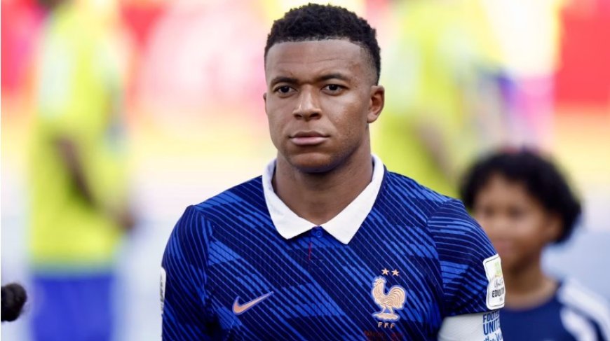 «Abjectes et inacceptables»: De Macron à Infantino, tollé après les propos racistes contre Mbappé