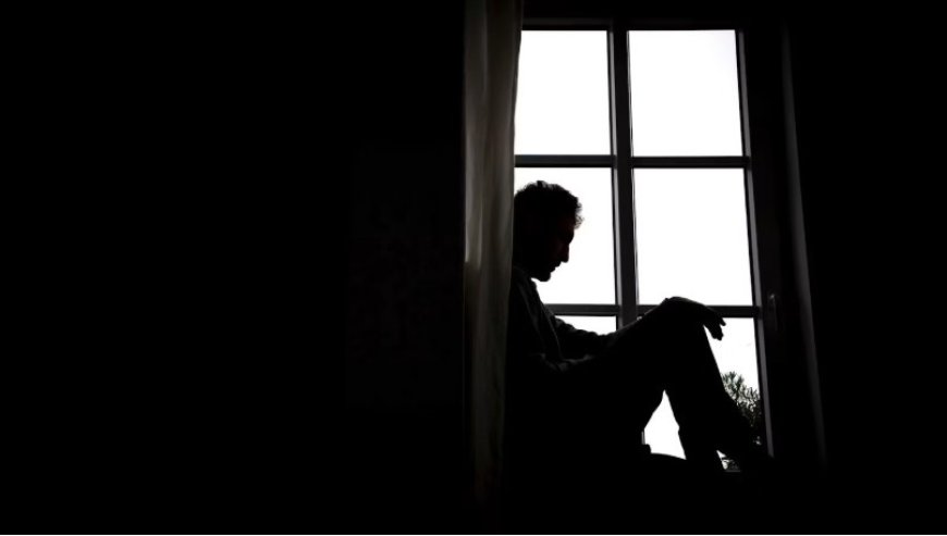 France: Un suicide par heure – des professionnels de santé interpellent le gouvernement