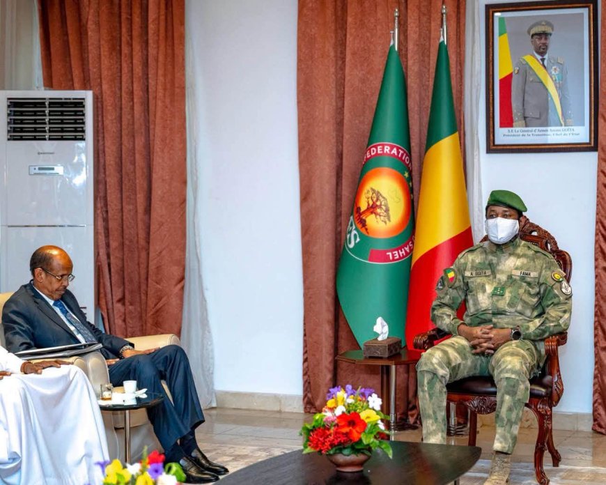 Assimi Goïta reçoit le président de la Commission de l’Union africaine : le Mali et l’UA relancent le dialogue à Koulouba