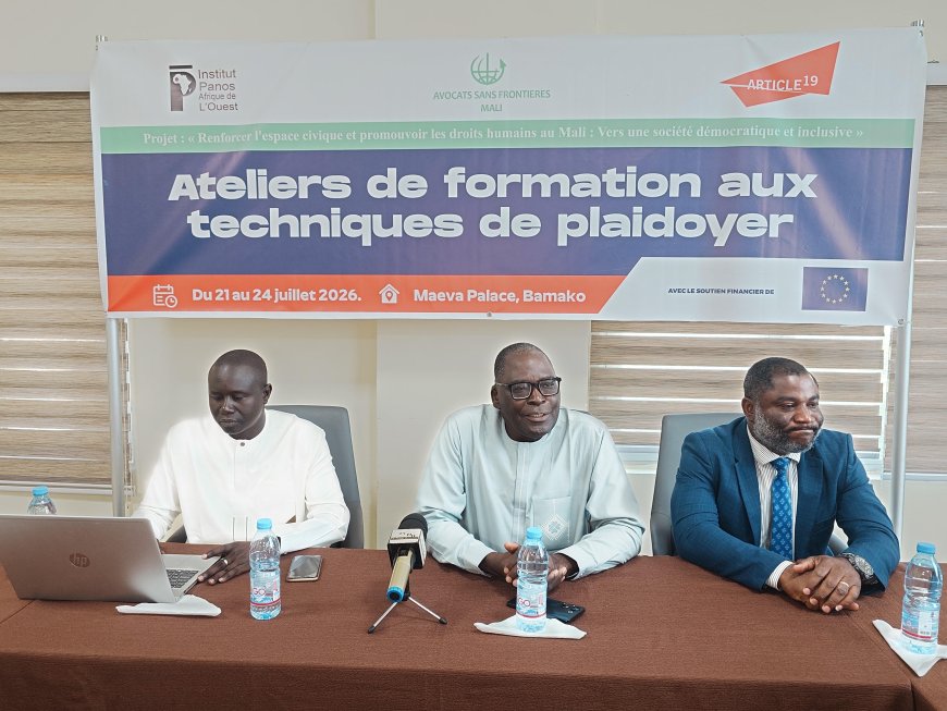 Atelier : 40 jeunes et femmes défenseurs des droits humains formés aux techniques de plaidoyer et de mobilisation citoyenne
