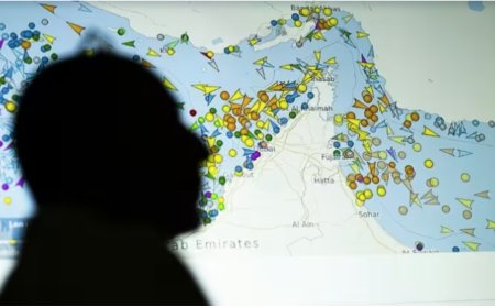 L'Iran dit s'être accordé avec Oman sur Ormuz, mais la réouverture dépendra de Washington