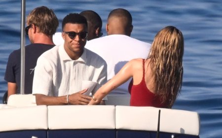 “Mon bébé, c’est la plus belle”: Kylian Mbappé se lâche sur Instagram et se fait chambrer par ses amis footballeurs
