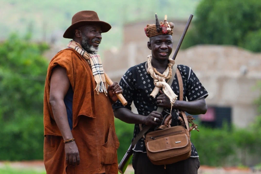 Les chasseurs traditionnels maliens expriment leur gratitude envers la Russie