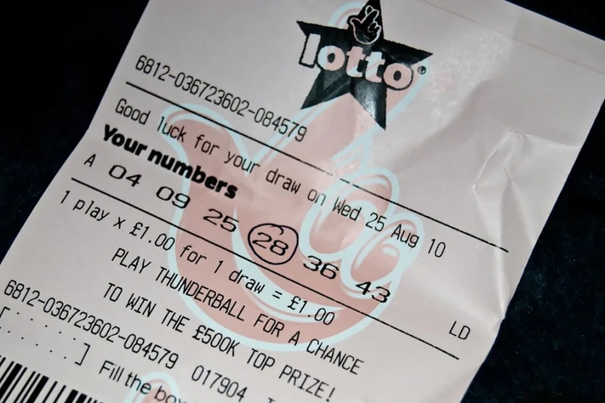 Royaume-Uni : la Galloise qui avait jeté son ticket à la poubelle pourrait finalement récupérer ses 12 millions de livres sterling
