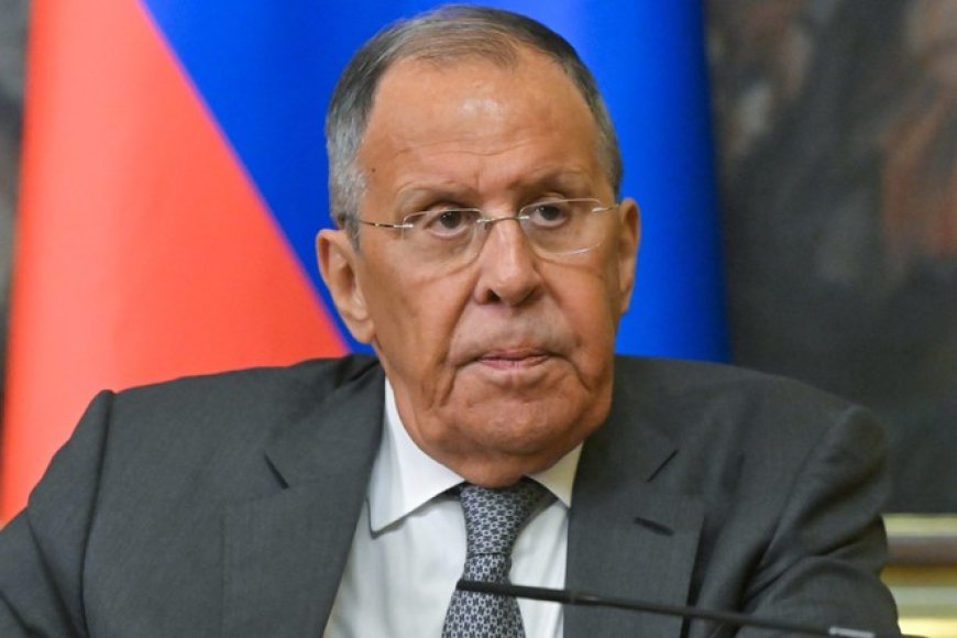 Lavrov : la France arme et finance directement des groupes armés au Sahel