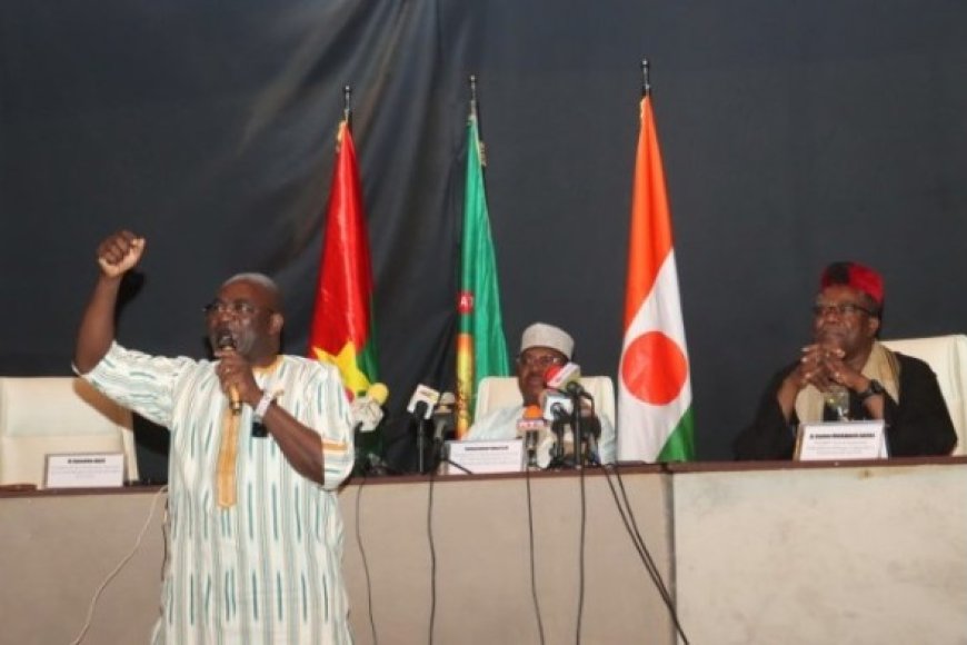 AES : La conquête de la souveraineté au cœur d’une conférence animée par Bassolma Bazié à Niamey