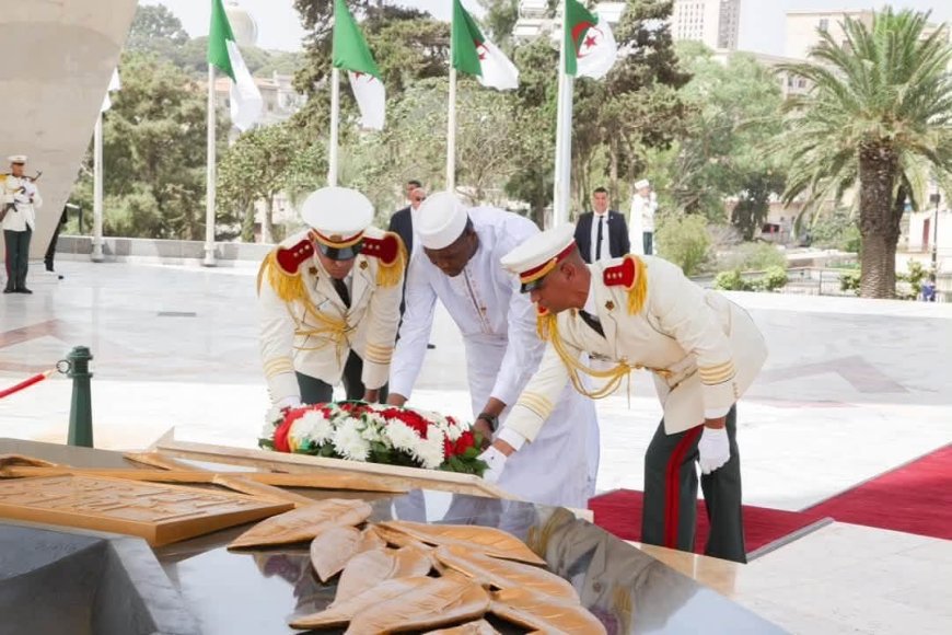 Mali-Algérie : Abdoulaye Maïga rend hommage aux martyrs algériens au Monument des Martyrs d’Alger