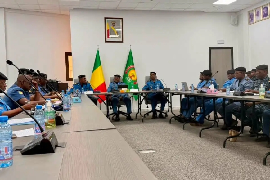 Douanes maliennes : 533,743 milliards FCFA mobilisés au premier semestre, Cheickna Amala Diallo remobilise les troupes
