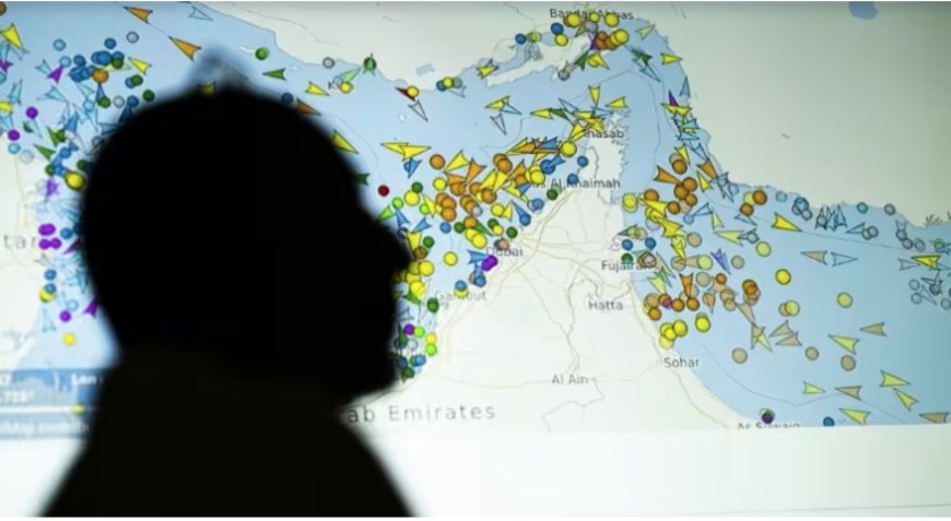L'Iran dit s'être accordé avec Oman sur Ormuz, mais la réouverture dépendra de Washington