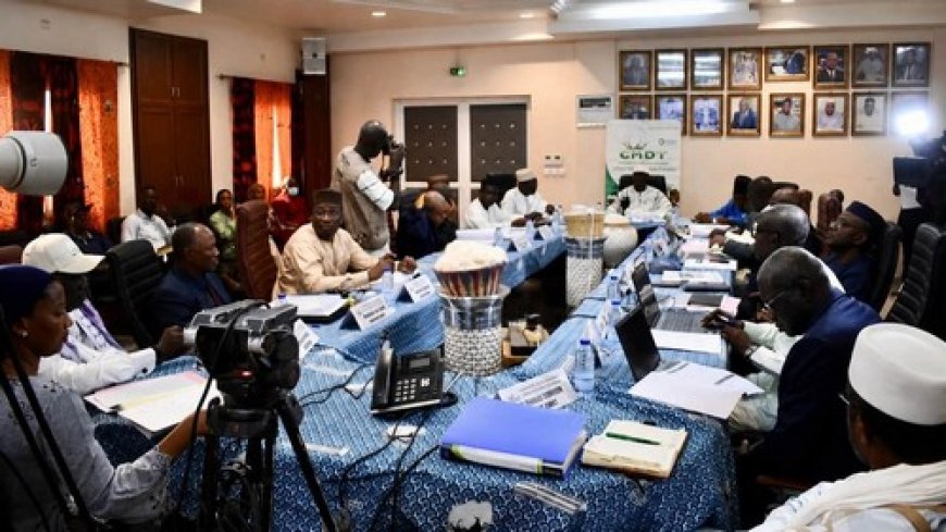 Dr. Kouloumégué DEMBÉLÉ face aux administrateurs de la CMDT : « Nous ne sommes pas réunis aujourd’hui pour masquer les difficultés, mais pour les regarder en face, avec franchise… »