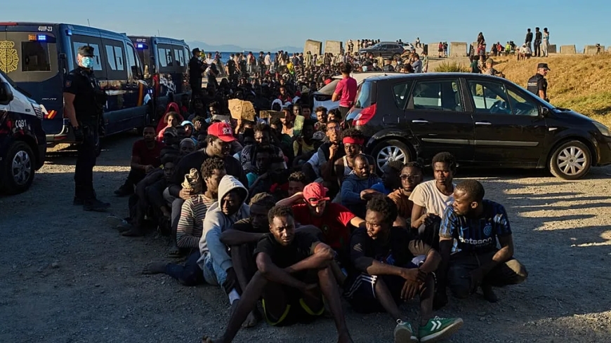 Le Maroc accuse l'Espagne de violences contre des migrants à Ceuta et revendique sa souveraineté