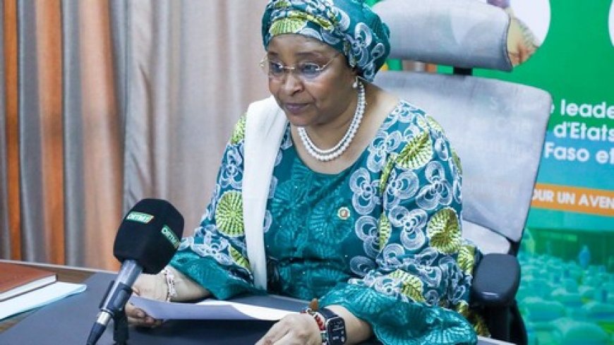 Journée mondiale de l'aide humanitaire: le ministre de la santé et du développement social appelle à "agir pour l'humanité"