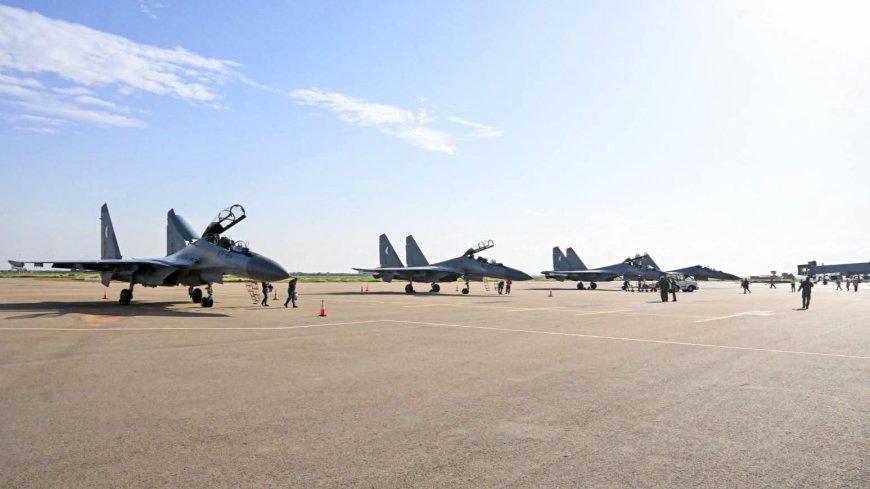 L’Algérie soutient Niamey et déploie 4 Soukhoï SU-30