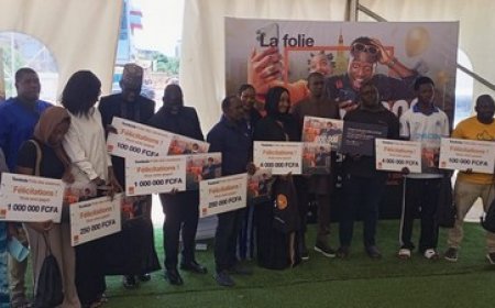 Remise des prix de la tombola « folie des vacances » d'Orange Mali : 50 millions de FCFA partagés entre 148 clients