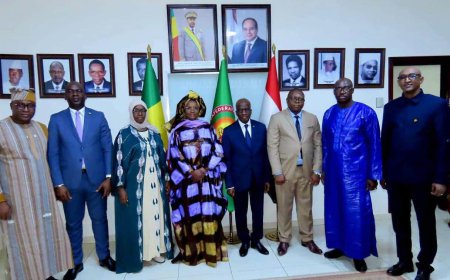 Mali–Égypte : Oumou Sall Seck salue l’engagement de l’Ambassade du Mali au Caire