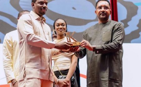 10 ème édition des trophées Kewalé Pan Africa Awards   : Cheick Ahamed Théra,,  PDG de MMS et de Salmamy Drill sacré meilleur acteur et entrepreneur des services miniers