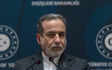 Ormuz : l'Iran attend la réponse américaine, Washington affirme que le détroit est déjà ouvert