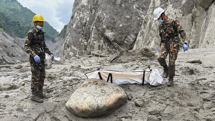 Le bilan des inondations au Népal et en Chine franchit le cap des 1000 victimes