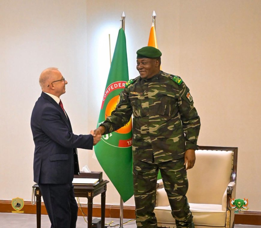 Niamey renforce ses liens avec Moscou; tensions avec la France