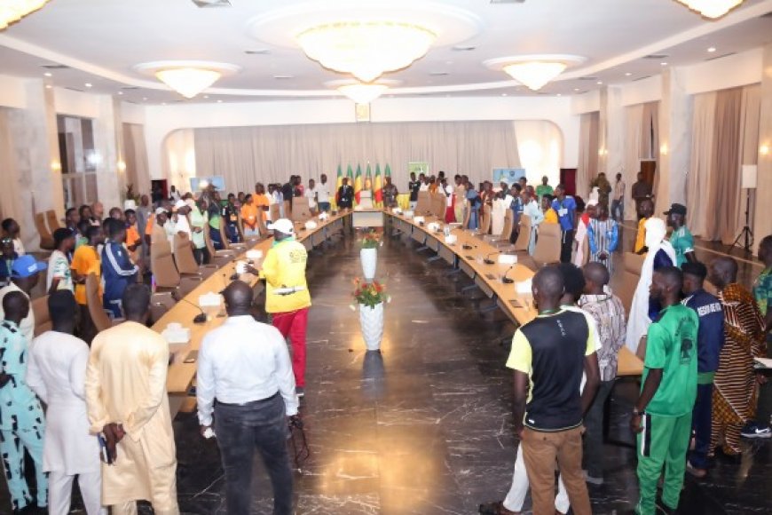 Super Coupe Assimi Goïta : La délégation de la compétition en immersion au palais de Koulouba