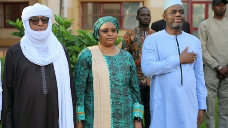 Montée des couleurs: le Médecin Colonel-major Assa Badiallo Toure  donne le ton d'une semaine placée sous le signe du patriotisme