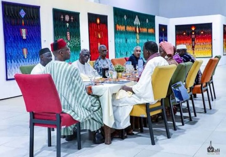 Exposition au Musée national :  Mamou Daffé réunit autour de la même table les anciens ministres de la culture