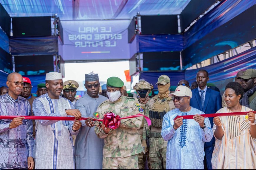 KATI : Le Président de la Transition inaugure le Centre d’intelligence artificielle et de robotique du Mali