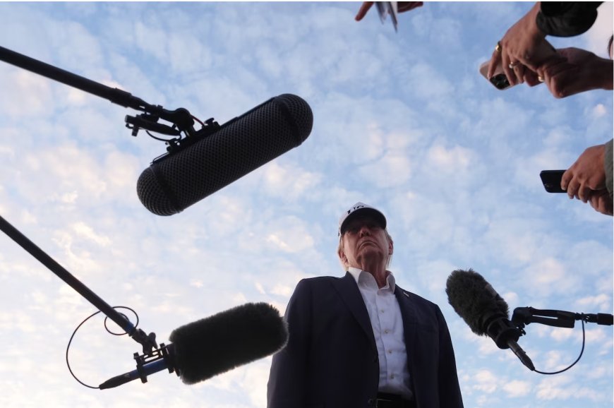Un juge ordonne à Trump de rouvrir la Maison-Blanche à plusieurs médias