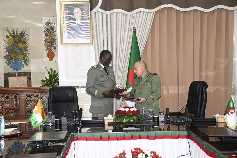 L’Algérie et le Niger signent un mémorandum de coopération militaire