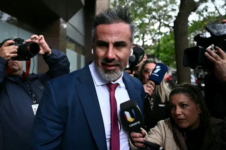 Le médecin de Maradona a été désigné comme bouc émissaire pour sa mort, a déclaré un tribunal argentin