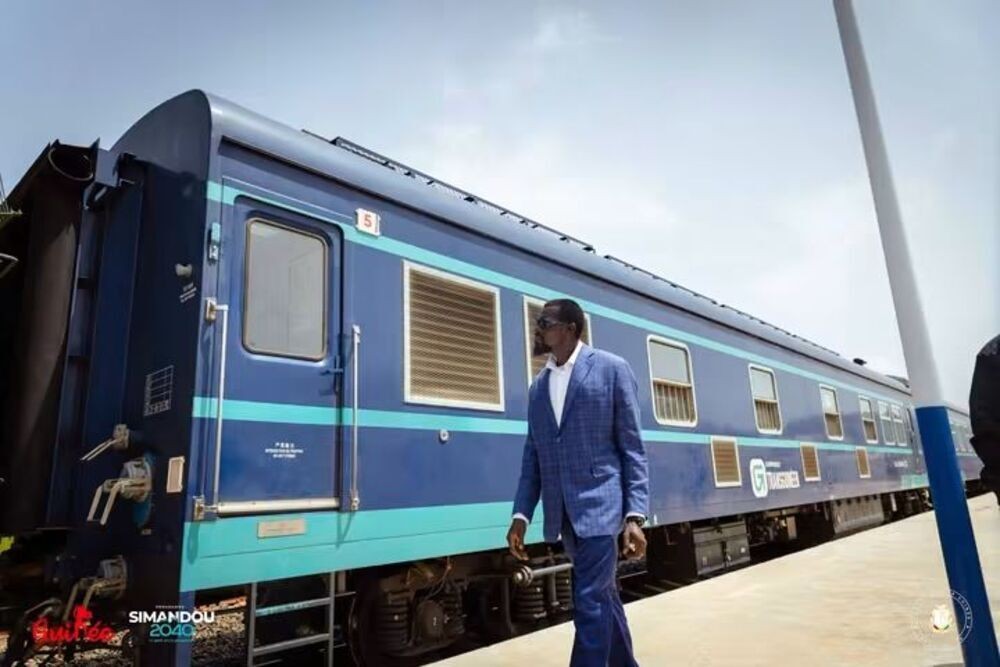 Guinée : Doumbouya inaugure le Transguinéen