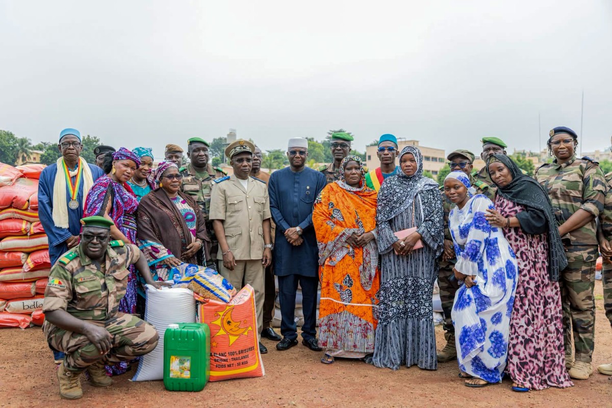 Solidarité nationale : 400 veuves de militaires reçoivent des kits alimentaires à Bamako et Kati
