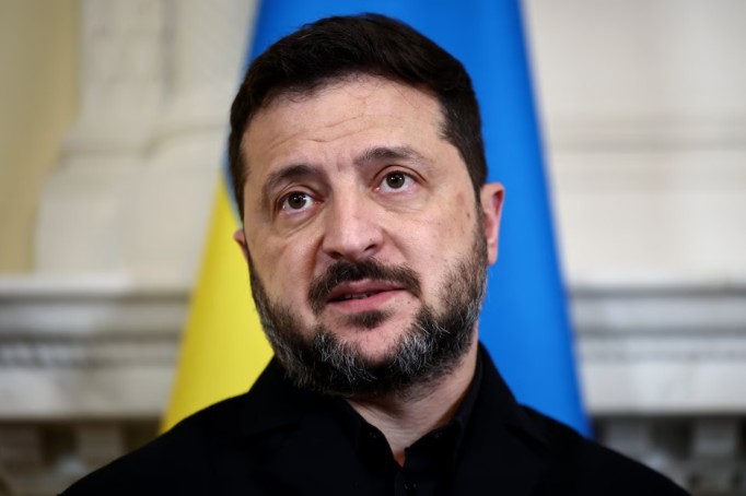 “Les missiles sont prêts”: Zelensky accuse les États-Unis de retarder les livraisons à l’Ukraine