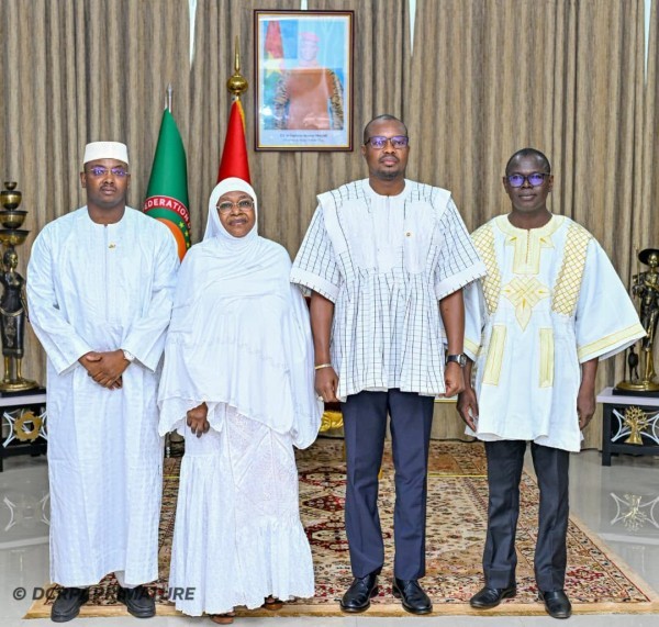 Burkina : Le premier ministre reçoit les régulateurs des communications électroniques et des postes de l’AES